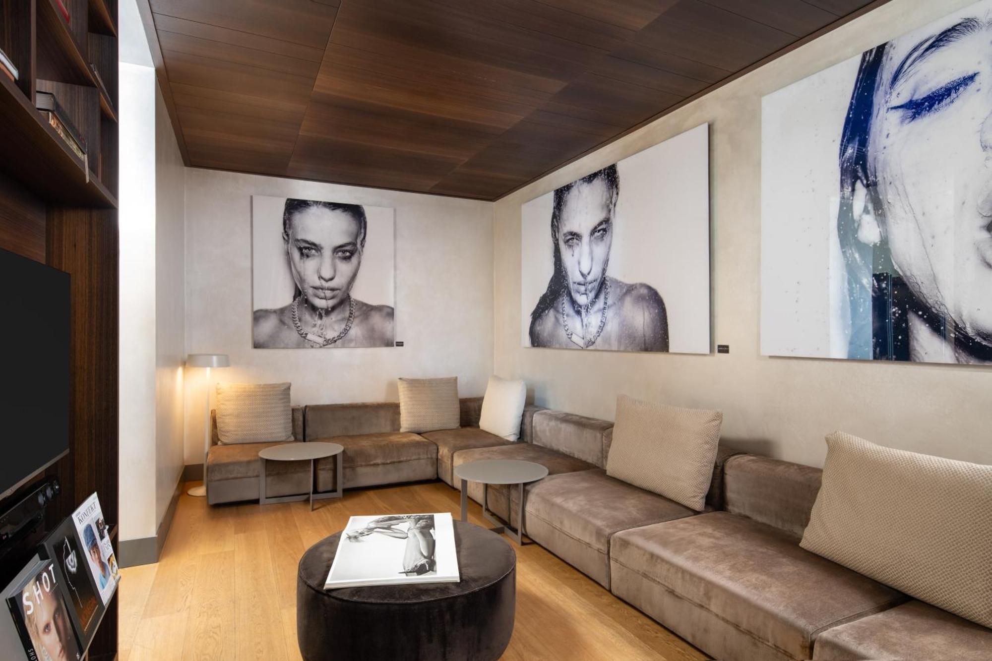 Me Milan Il Duca Hotel Exterior photo